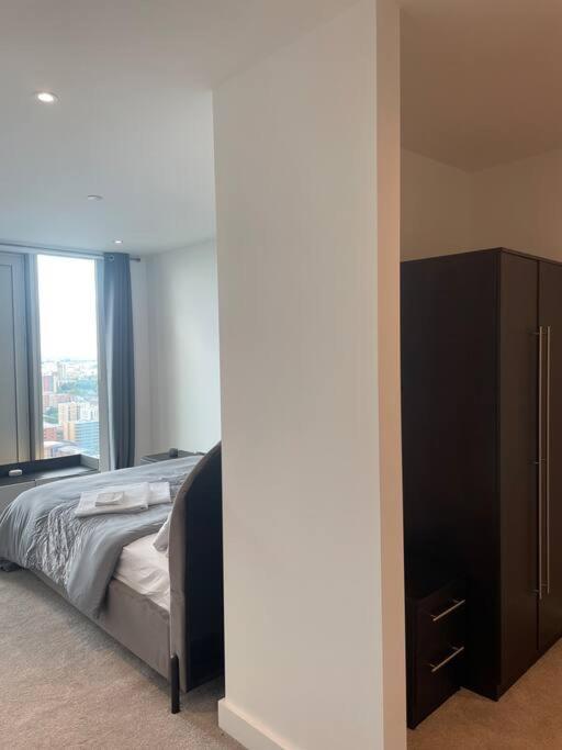 Luxury 2 Bedroom Apartment Manchester City Centre Bagian luar foto