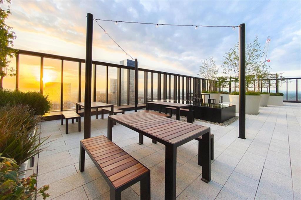 Luxury 2 Bedroom Apartment Manchester City Centre Bagian luar foto